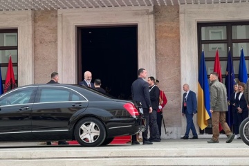 Zelensky meets with Albanian PM