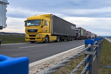 Unos 2.250 camiones atrapados en colas en la frontera con Polonia
