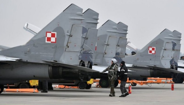 Польща попередила про можливу активізацію військової авіації на сході країни