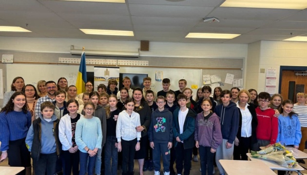 Посол у США зустрілася з учнями Школи українознавства імені Тараса Шевченка