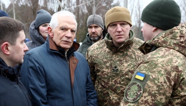 Borrell odwiedził jeden z poligonów Ministerstwa Spraw Wewnętrznych na Ukrainie

