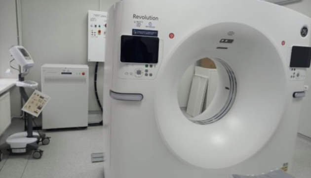У районній лікарні Калуша встановили новітній компʼютерний томограф