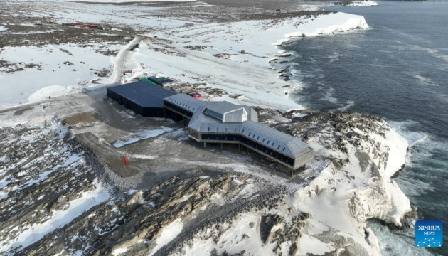 Китай запустив в експлуатацію п’яту станцію в Антарктиді