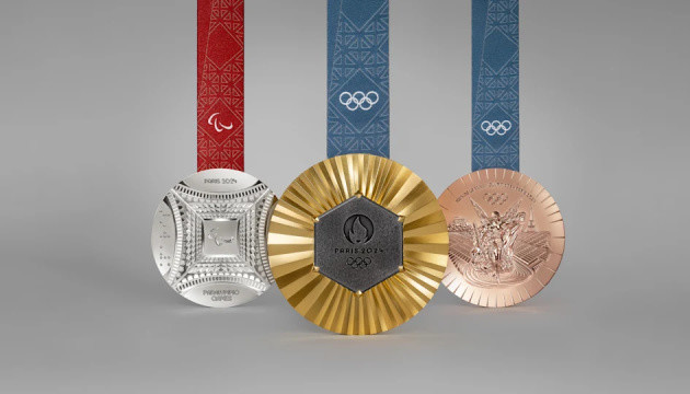 Медалі Олімпійських ігор в Парижі включатимуть частинки Ейфелевої вежі