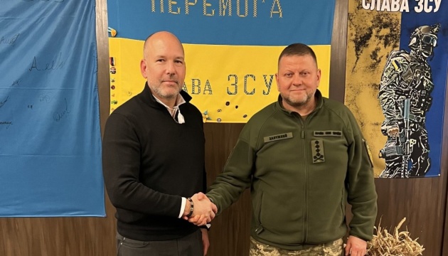 Діаспора подякувала Залужному за службу народу України