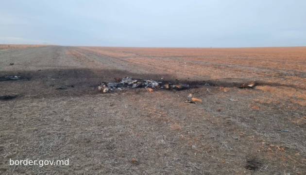 На місці падіння уламків «Шахеда» у Молдові знайшли 50 кілограмів вибухівки