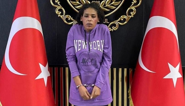 Турецька прокуратура вимагає сім довічних для жінки, що заклала бомбу в Стамбулі