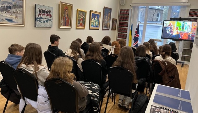 У Лондоні для учнів української школи провели урок про Лесю Українку