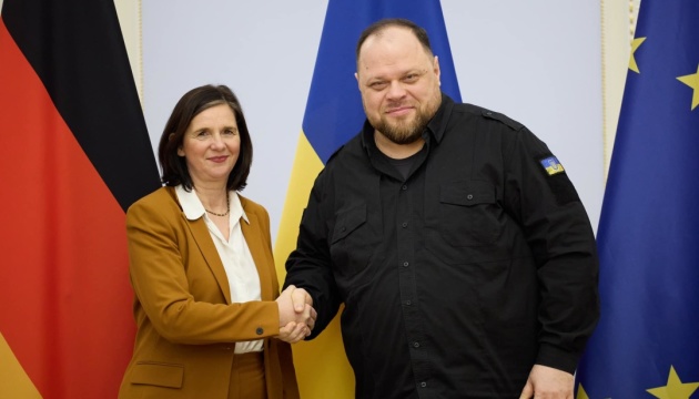Стефанчук і віцепрезидентка Бундестагу обговорили у Києві Формулу миру