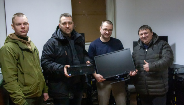 Латвійські благодійники передали Фонду соцзахисту людей з інвалідністю 147 комп’ютерів