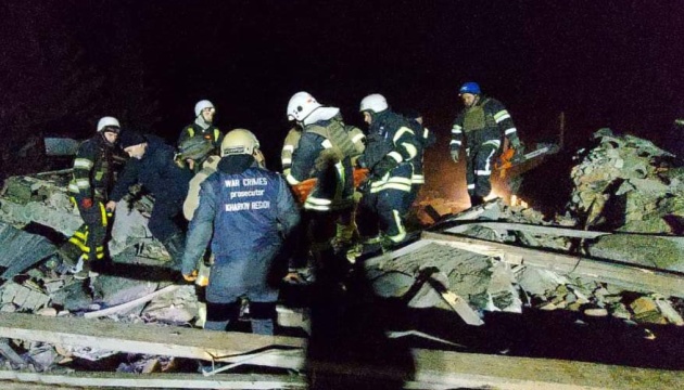 Missile strike on Velykyi Burluk: Body of fifth victim recovered from rubble