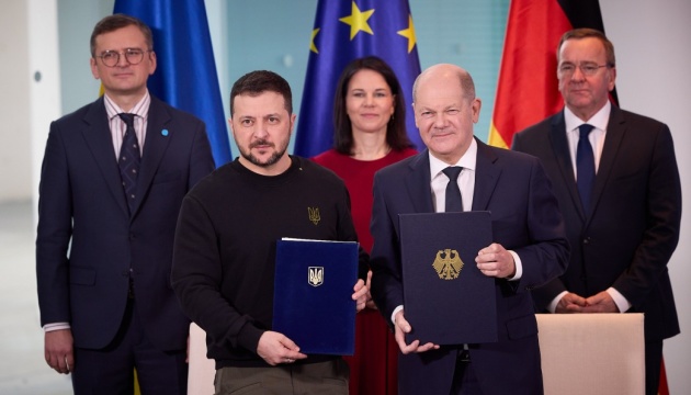 ウクライナとドイツ、安保協定に署名　Ｇ７宣言を根拠