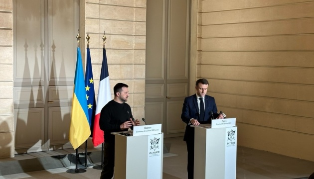 Ukraine und Frankreich unterzeichnen Sicherheitsabkommen