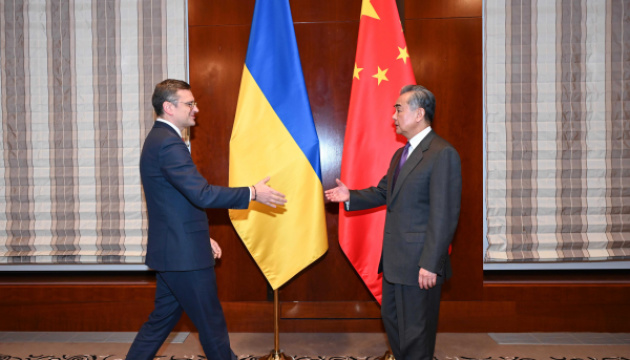 Wang to Kuleba: China not selling weapons to Russia