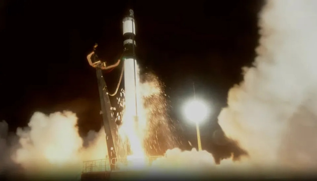 Rocket Lab запустила на орбіту супутник для боротьби з космічним сміттям