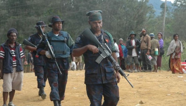 У Папуа-Новій Гвінеї у міжплемінних сутичках загинули 64 людини