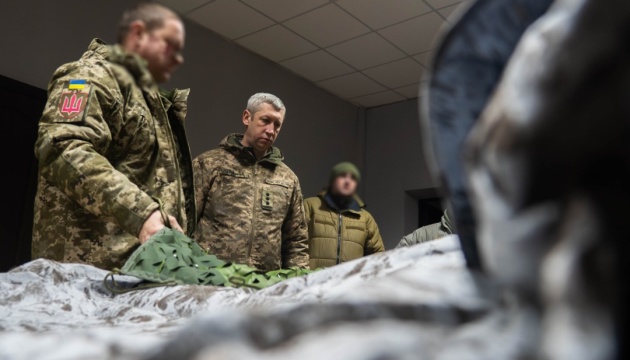 В Україні розробляють антитепловізійну накидку для військових