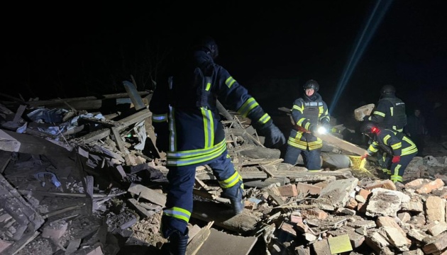 На Харківщині загарбники скинули КАБи на село, зруйновані і пошкоджені будинки