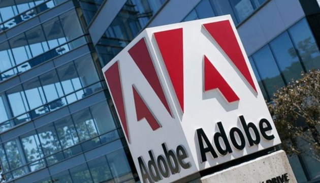 Adobe представила помічника на базі штучного інтелекту, який аналізує текстові документи