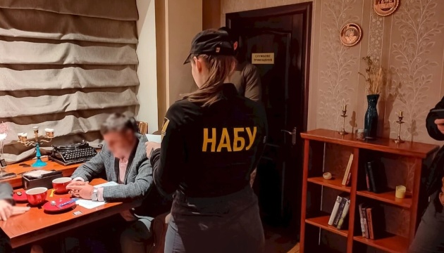 Депутат і заступник голови Запорізької облради підозрюються у хабарництві