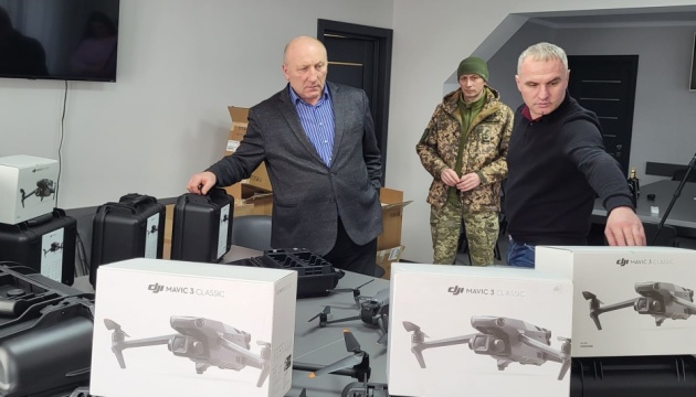 Прикарпатська громада передає на фронт військове обладнання на ₴2,5 мільйона