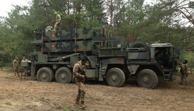 ウクライナ防空戦力、露軍発射のミサイル４弾と自爆型無人機１５機撃墜　キーウ州に被害