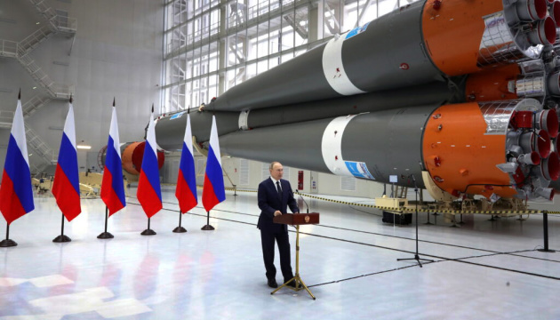 Російська ядерна протисупутникова зброя потребуватиме твердої відповіді США, а не істерії