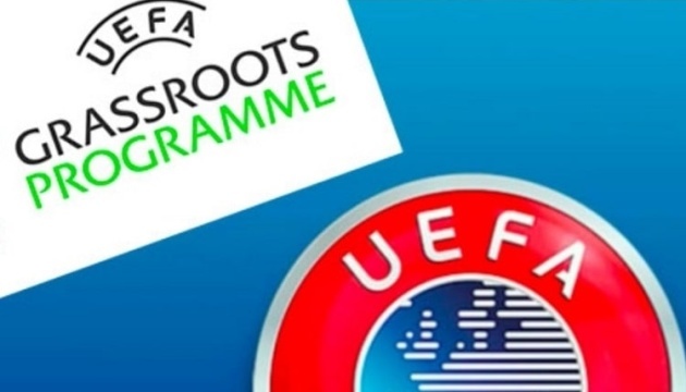 УЄФА і УАФ поспілкувалися на тему українського арбітражу у масовому футболі