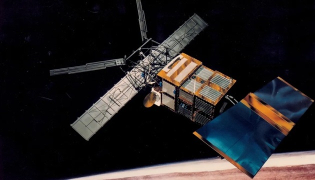 Один із найстаріших супутників зондування Землі згорів в атмосфері