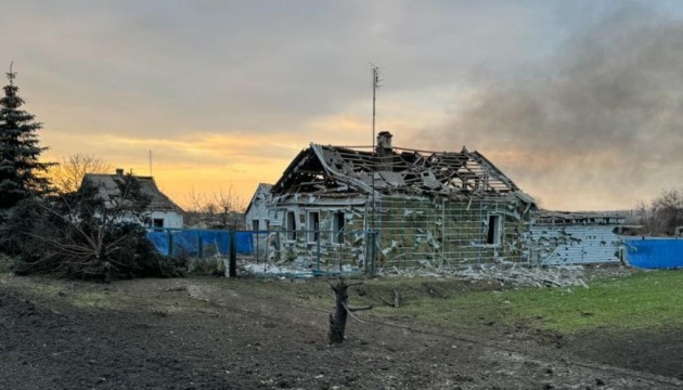 One killed, nine wounded as Russians shell village in Donetsk region