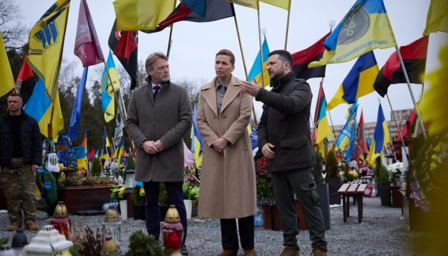 Ukrainian president, Danish PM honor fallen soldiers in Lviv