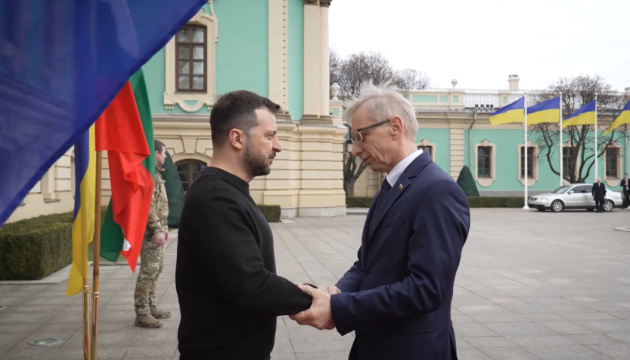 Volodymyr Zelensky a rencontré le Premier ministre bulgare à Kyiv 