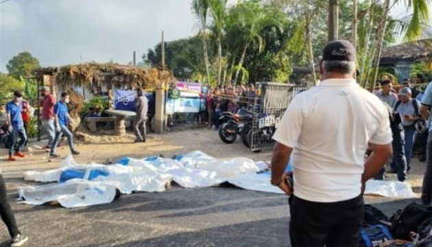 У Гондурасі зіткнулися два автобуси, загинули 17 людей