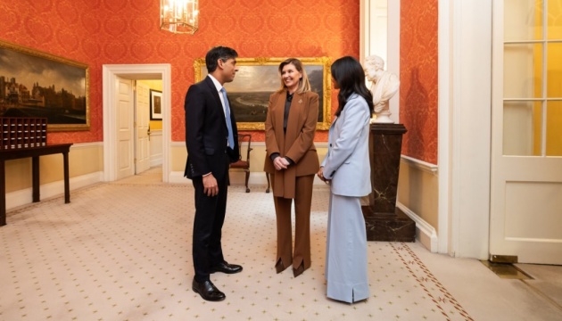 У Лондоні Зеленська зустрілася із Сунаком та його дружиною