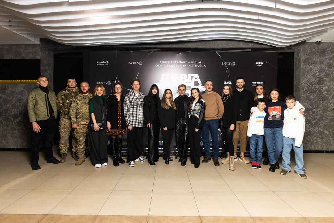 Alan Badoev with the protagonists of The Long Day.