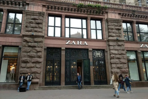Zara revient en Ukraine après deux ans de fermeture