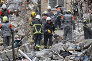 Drei Tote bei Drohnenangriff Odessa: Leiche von dreimonatigem Baby geborgen
