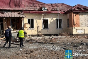Росіяни вдарили КАБами по Куп’янську, поранений волонтер