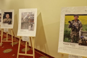 У Польщі відкрилася виставка про захисників України