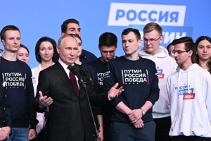 «Вибори» в Росії: революції не сталося, але і спокою не було