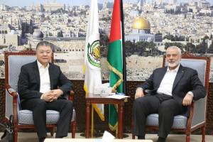 Посланник Китаю зустрівся з політичним лідером ХАМАС