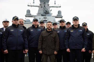 En Turquie, Volodymyr Zelensky visite en chantier naval où l’une de ces corvettes est en construction