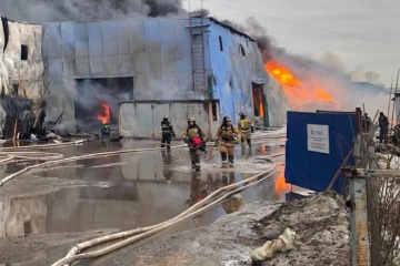 In St. Petersburg brennt ein Hangar in der Nähe des Flughafens