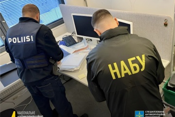 フィンランドでウクライナ軍装備品調達用資金の横領・資金洗浄容疑で３名拘束　両国共同捜査