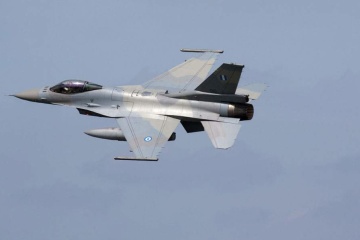 El Pentágono dice que Ucrania podrá utilizar el F-16 sólo en su territorio