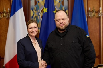 Rouslan Stefantchouk et la présidente de l'Assemblée nationale française ont discuté des besoins de l'Ukraine en matière de défense