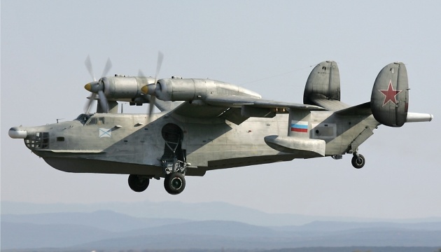 Південний берег Криму патрулює російський літак-амфібія