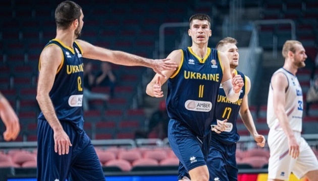 Збірна України з баскетболу опустилася на одну позицію у світовому рейтингу ФІБА