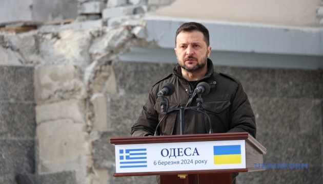 ゼレンシキー宇大統領、ギリシャ首相とのオデーサ訪問時に爆発音を聞いたと発言