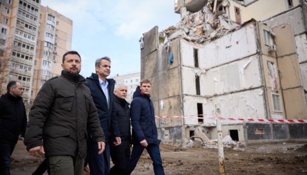 Зеленський і прем’єр Греції відвідали кафедральний собор, який зруйнувала російська ракета